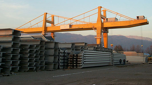 BONFANTI lifting equipment for prefabricated buildings