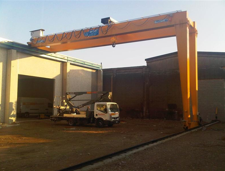 BONFANTI gantry crane 