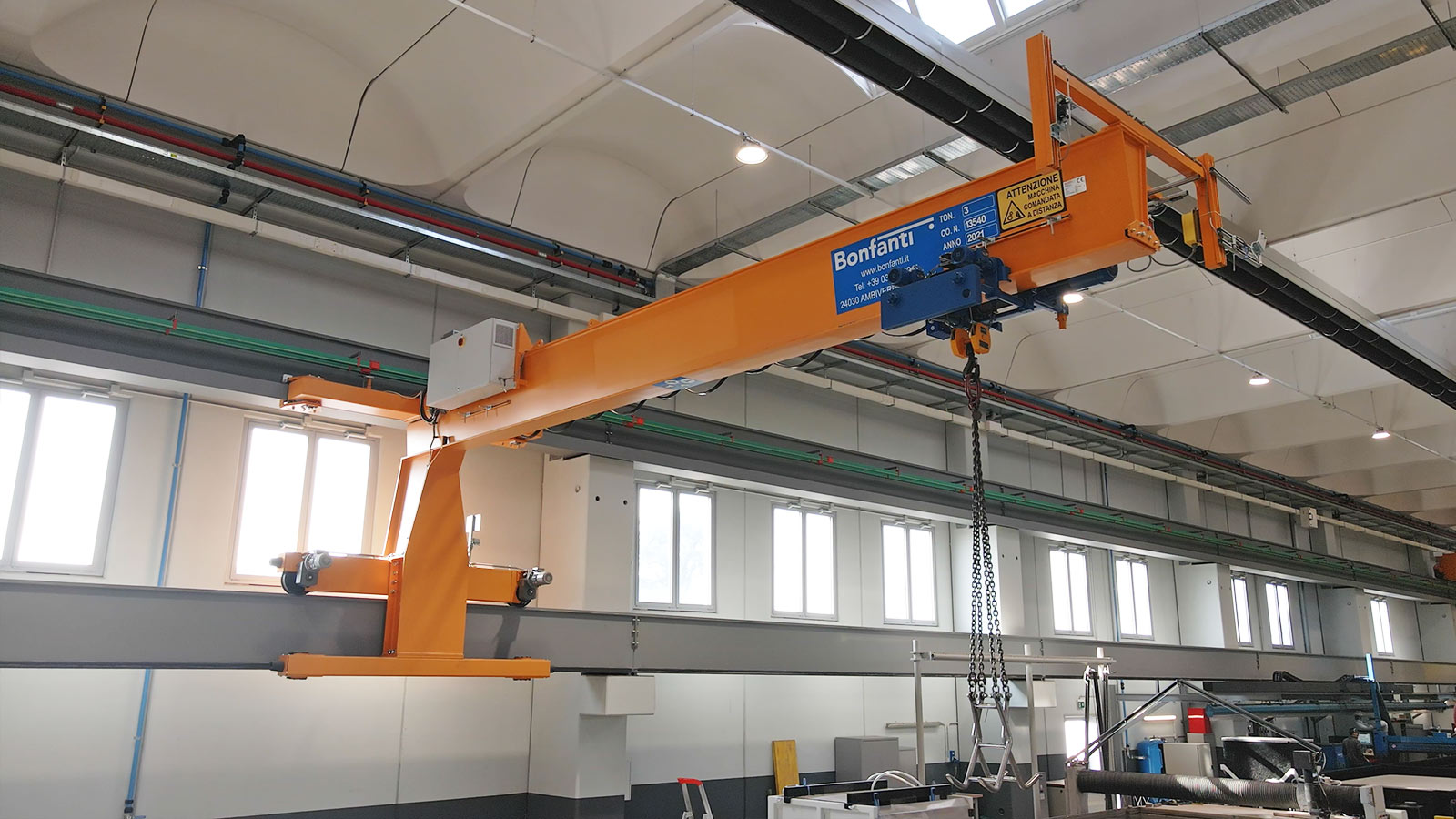 Gru a bicicletta nello stabilimento BONFANTI