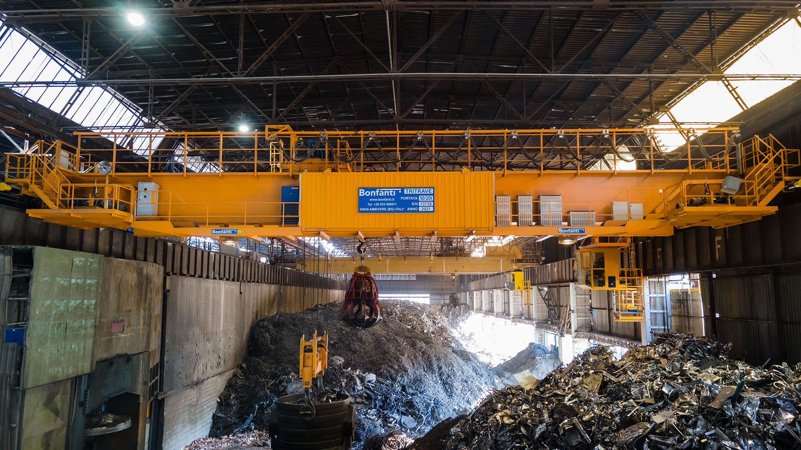 Gru parco rottami prodotta da BONFANTI